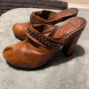 Chic Brown Leather Mules with Chain Accent